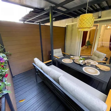 T1/ Terrasse /proche Centre Lyon Apartment *
