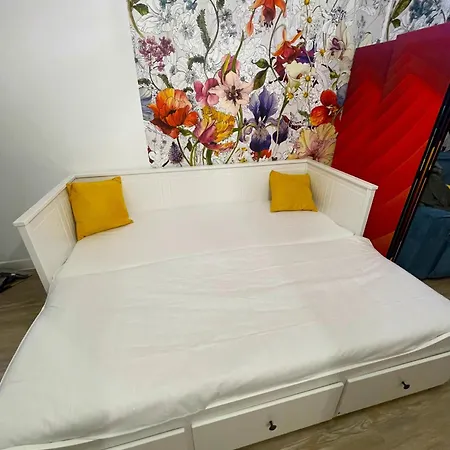 T1/ Terrasse /proche Centre Lyon Apartment La Mulatiere