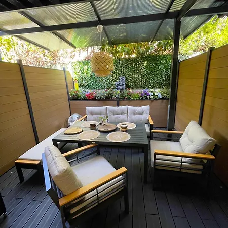 Apartment T1/ Terrasse /proche Centre Lyon *